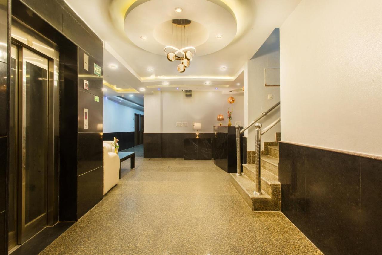 Hotel Earth Delhi  Ngoại thất bức ảnh